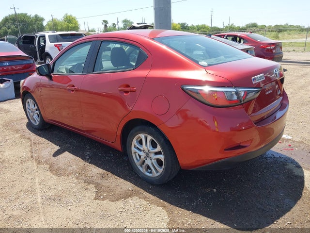 3MYDLBYV9JY316736 Toyota YARIS IA