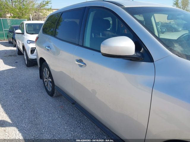 5N1AR2MN0EC631828 Nissan Pathfinder S