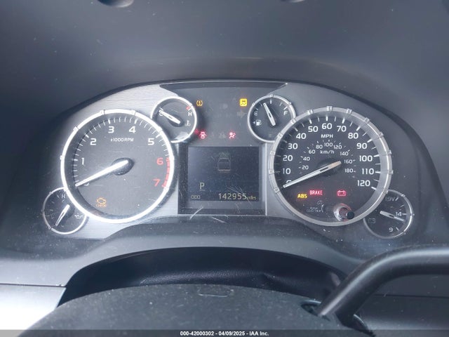 5TFRY5F15EX155641 Toyota Tundra Sr5 5.7l V8