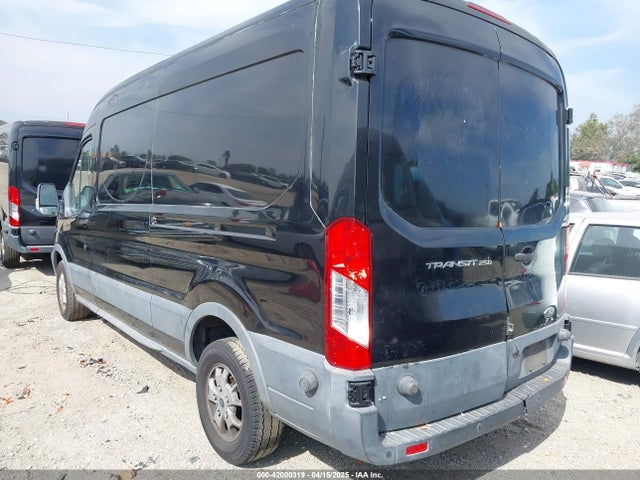 1FTYR2CM4FKA73033 Ford Transit-250