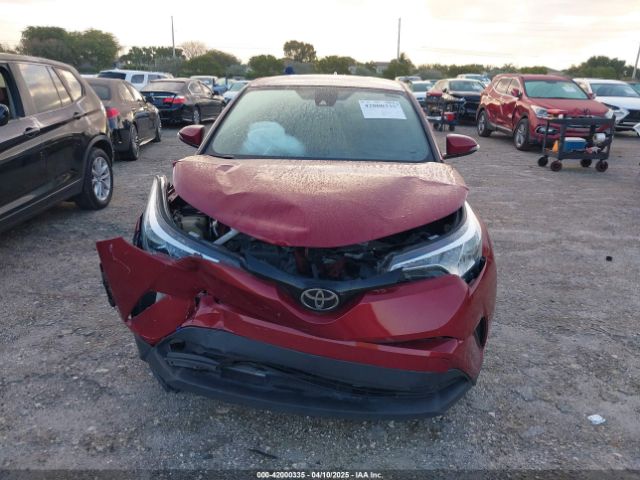 NMTKHMBX1KR070401 Toyota C-HR LE