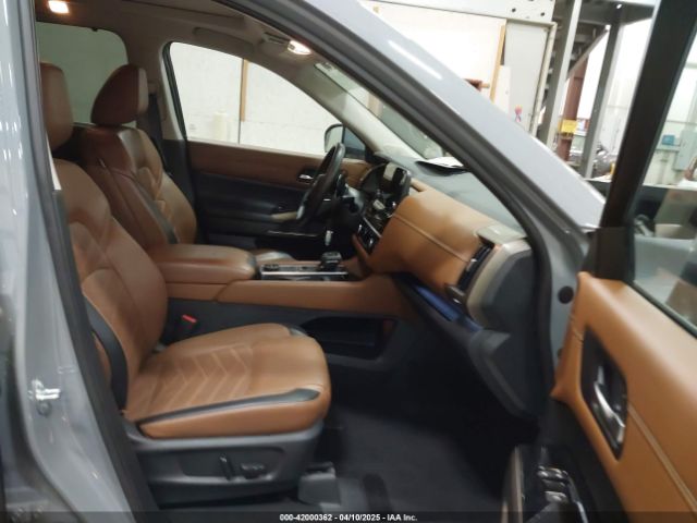 5N1DR3DK7NC269943 Nissan Pathfinder Platinum 4wd