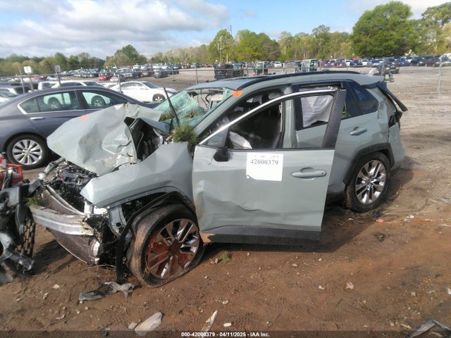 2T3C1RFV7MW173629 Toyota Rav4 Xle Premium