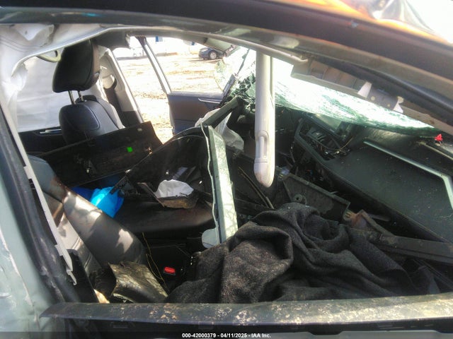 2T3C1RFV7MW173629 Toyota Rav4 Xle Premium