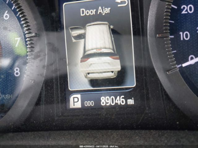 5TDKZ3DC0KS980821 Toyota Sienna Le 8 Passenger