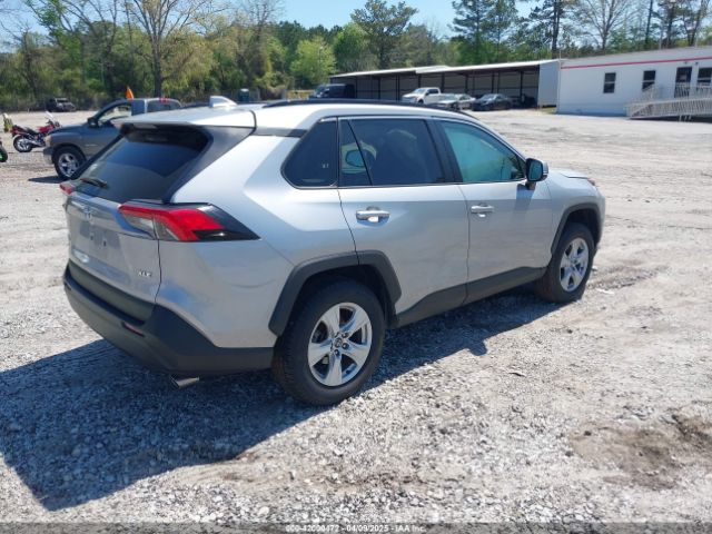 2T3W1RFV3MW118558 Toyota Rav4 Xle