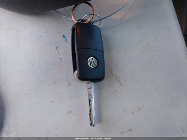 1VWAT7A33GC018687 Volkswagen Passat 1.8t S