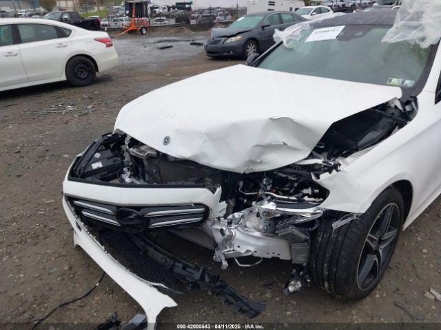 WDDZF4KB0JA380163 Mercedes-Benz E 300 4matic