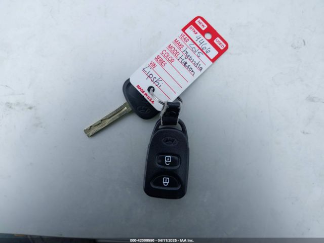 KM8JU3AG7FU118288 Hyundai TUCSON SE