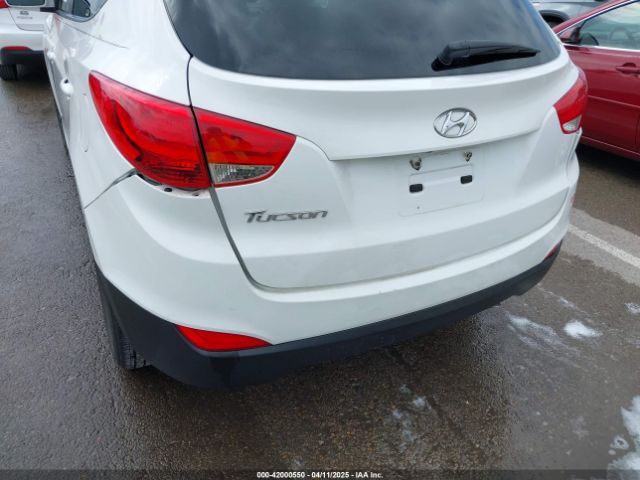 KM8JU3AG7FU118288 Hyundai TUCSON SE