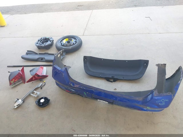 KMHLS4AG6PU410441 Hyundai ELANTRA SEL