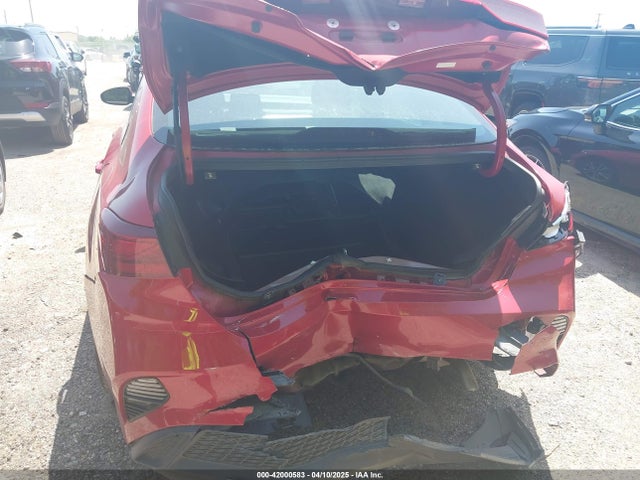 3KPF24AD8RE741806 KIA Forte Lxs