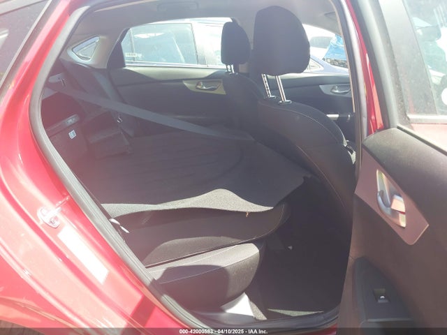 3KPF24AD8RE741806 KIA Forte Lxs