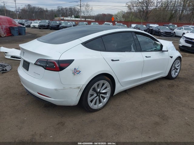 2022 TESLA MODEL 3 5YJ3E1EB2NF269947 Photo 3