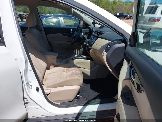 5N1AT2MV4HC732246 Nissan ROGUE S