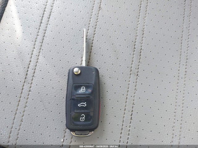 1VWJM7A39JC036258 Volkswagen 2018