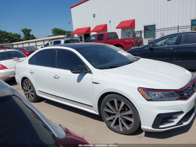 1VWJM7A39JC036258 Volkswagen 2018