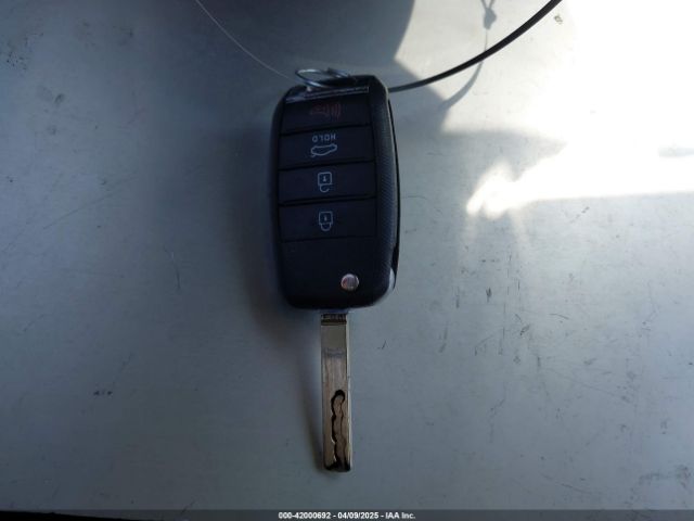 3KPA24AD0ME370062 KIA RIO S