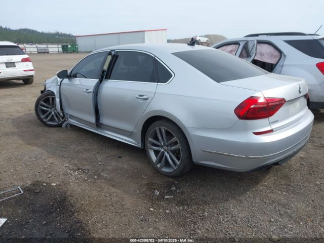 1VWDT7A35HC015918 Volkswagen Passat 1.8t R-line