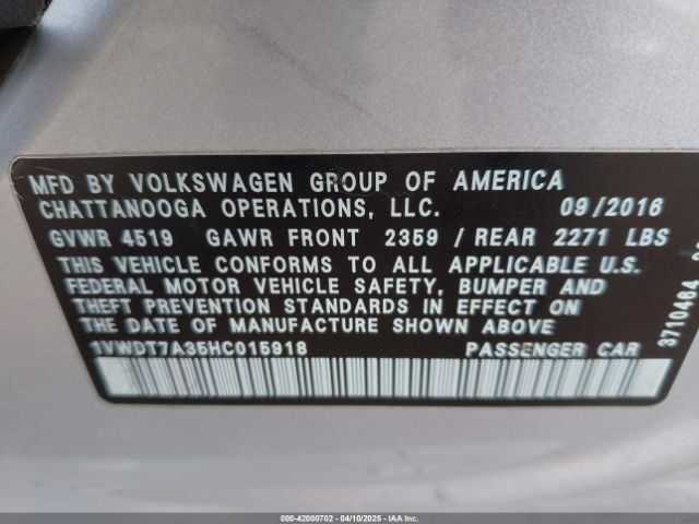 1VWDT7A35HC015918 Volkswagen Passat 1.8t R-line
