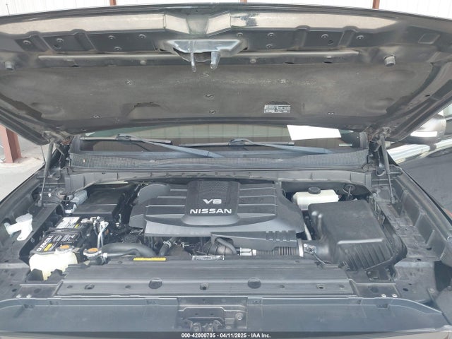 1N6AA1E63JN512230 Nissan TITAN SV