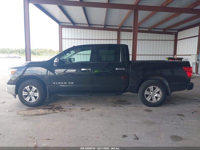 1N6AA1E63JN512230 Nissan TITAN SV