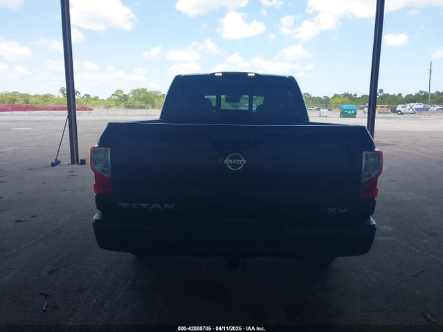 1N6AA1E63JN512230 Nissan TITAN SV