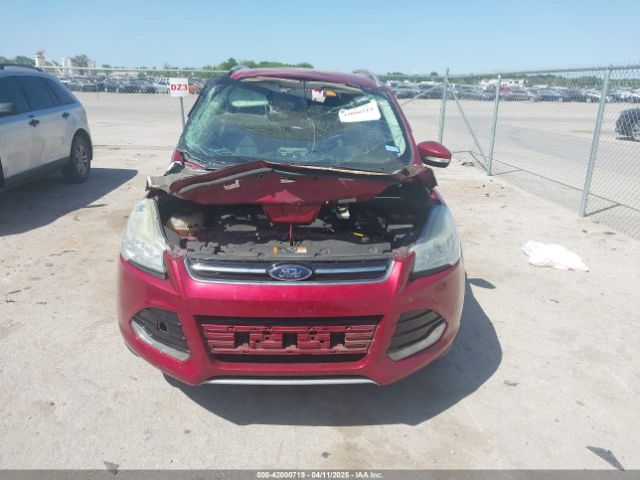 1FMCU0JX8FUC78607 Ford Escape Titanium