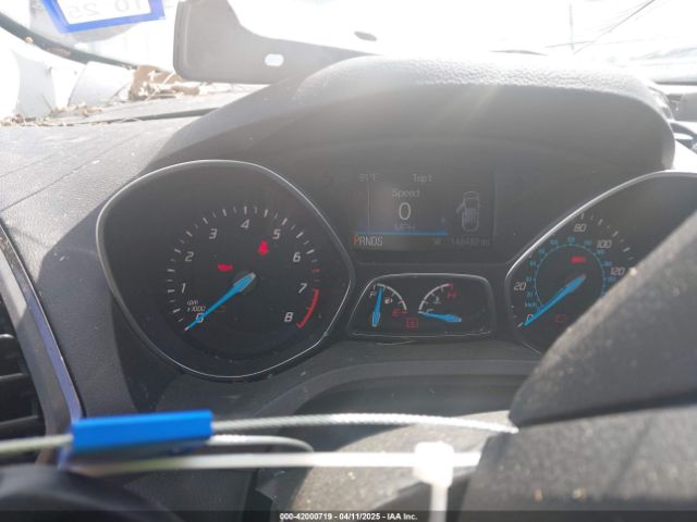 1FMCU0JX8FUC78607 Ford Escape Titanium
