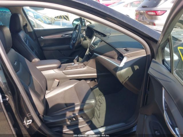 1GYKNDRS4HZ184818 Cadillac XT5 LUXURY
