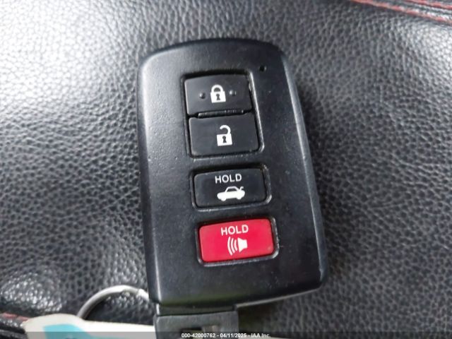 2T1BURHEXGC482428 Toyota Corolla S W/special Edition Pkg