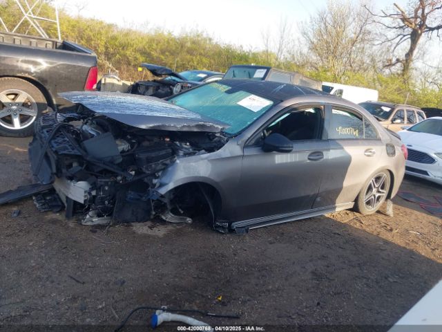 WDD3G4FB8KW006448 Mercedes-Benz A 220 4matic
