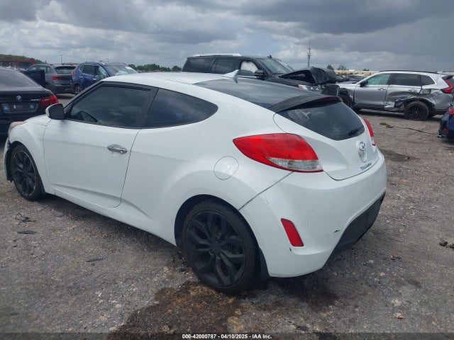 KMHTC6AD7FU222377 Hyundai Veloster Flex