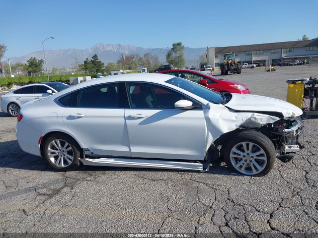 Chrysler 200 Limited 2015 1C3CCCAB2FN743877 Image 14
