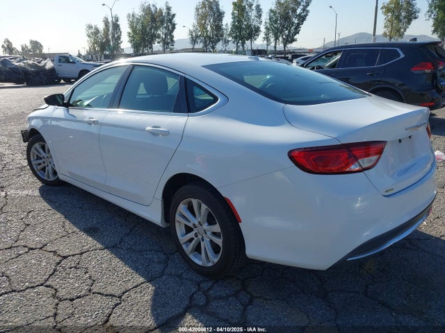 Chrysler 200 Limited 2015 1C3CCCAB2FN743877 Image 3