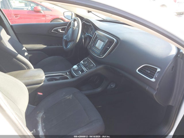 Chrysler 200 Limited 2015 1C3CCCAB2FN743877 Image 5