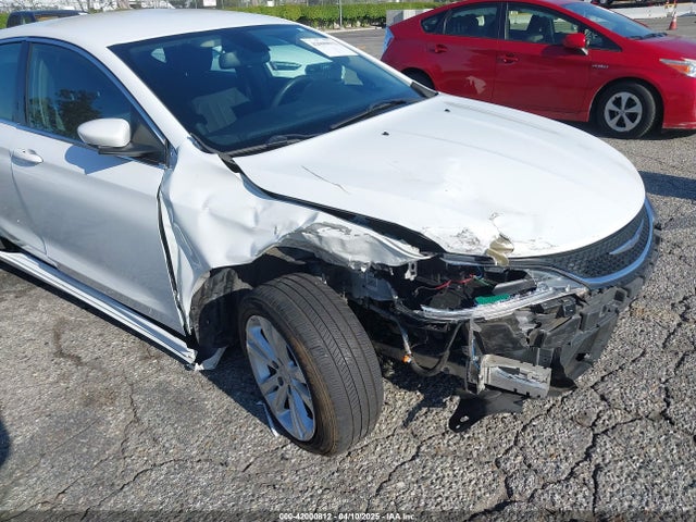 Chrysler 200 Limited 2015 1C3CCCAB2FN743877 Image 6