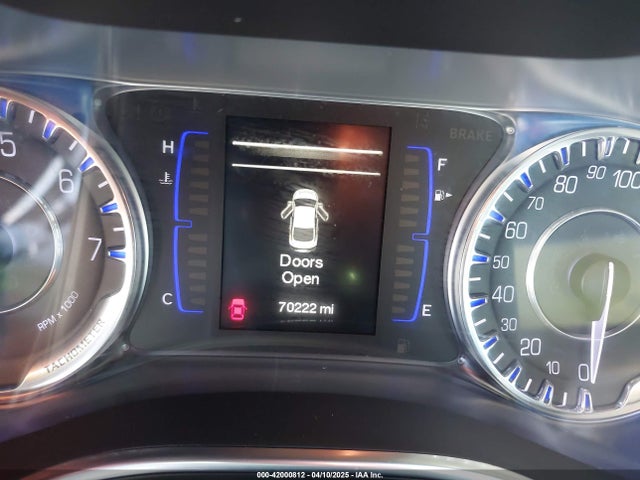 Chrysler 200 Limited 2015 1C3CCCAB2FN743877 Image 7