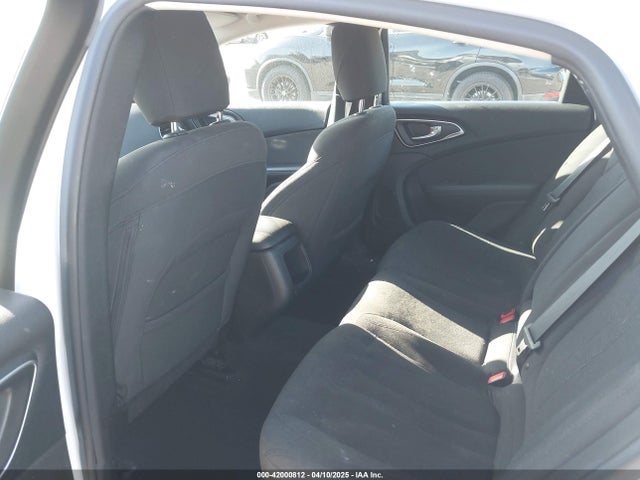 Chrysler 200 Limited 2015 1C3CCCAB2FN743877 Image 8