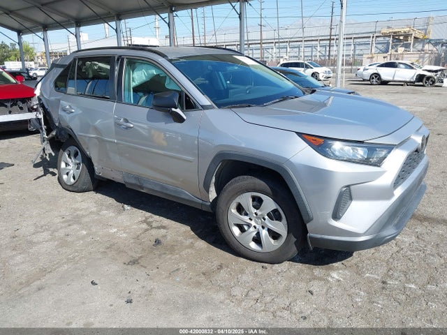 Toyota RAV4 LE 2019 2T3H1RFV1KC016344 Image 1