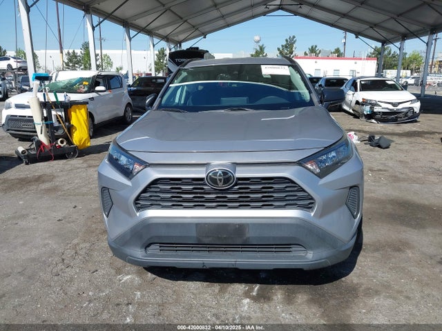 Toyota RAV4 LE 2019 2T3H1RFV1KC016344 Image 11
