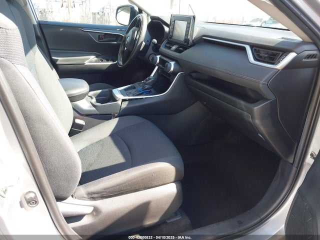 Toyota RAV4 LE 2019 2T3H1RFV1KC016344 Image 5