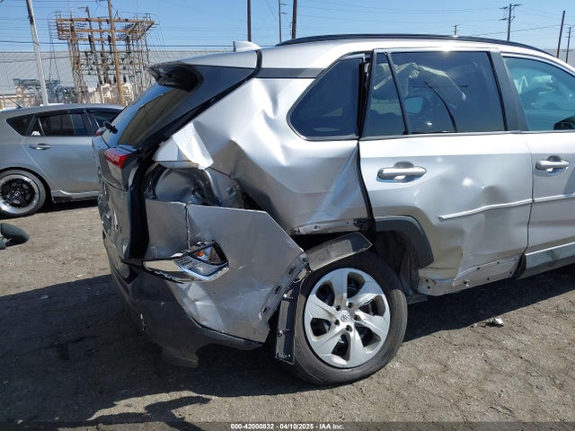 Toyota RAV4 LE 2019 2T3H1RFV1KC016344 Image 6