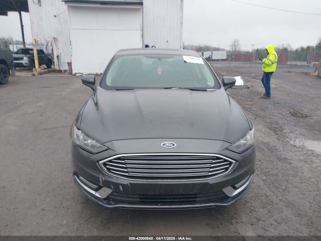 3FA6P0H92JR258763 Ford FUSION SE