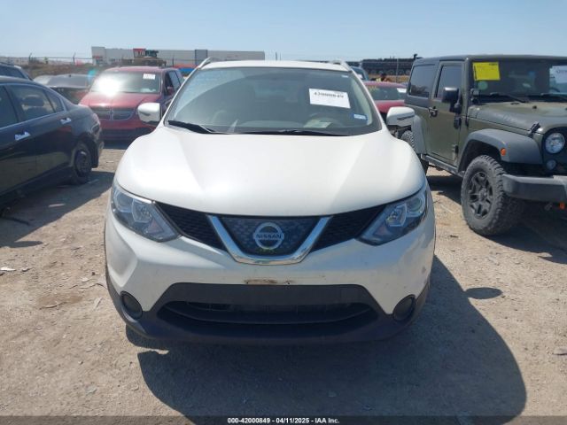 JN1BJ1CP8JW188434 Nissan Rogue Sport Sv