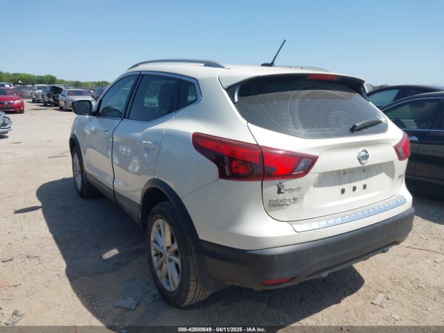 JN1BJ1CP8JW188434 Nissan Rogue Sport Sv