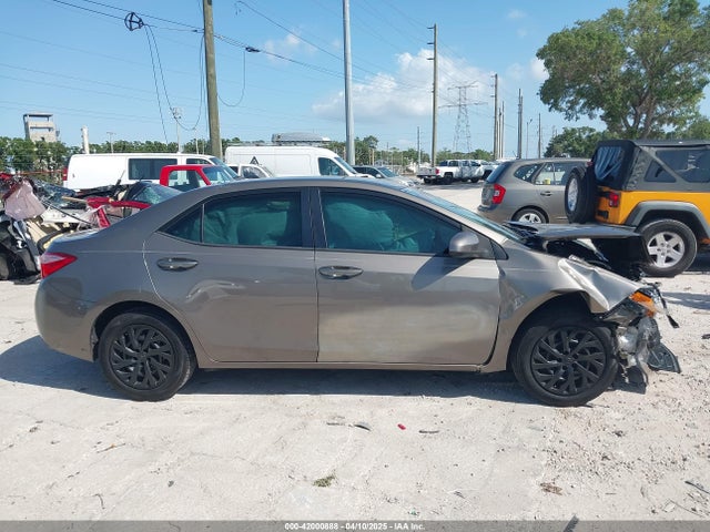 5YFBURHE7KP878972 Toyota COROLLA LE