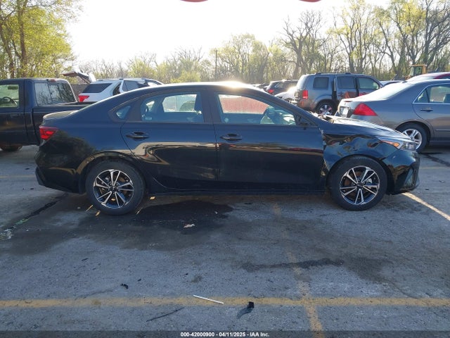 3KPF24AD8RE741062 KIA Forte Lxs