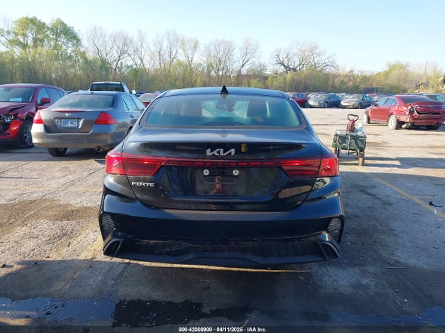 3KPF24AD8RE741062 KIA Forte Lxs