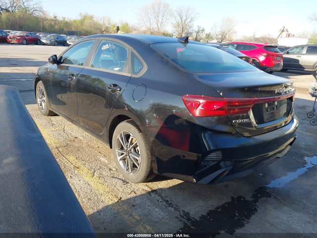 3KPF24AD8RE741062 KIA Forte Lxs